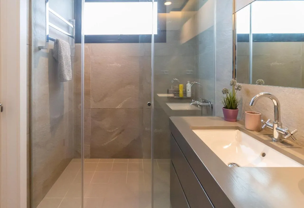 Extra Luxurious Apartment On The Beachfront Salinetas 0*,
