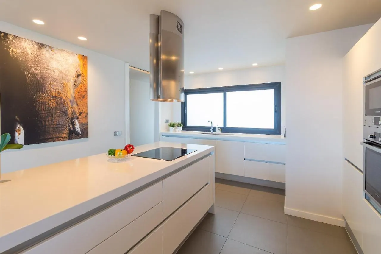 Extra Luxurious Apartment On The Beachfront Salinetas