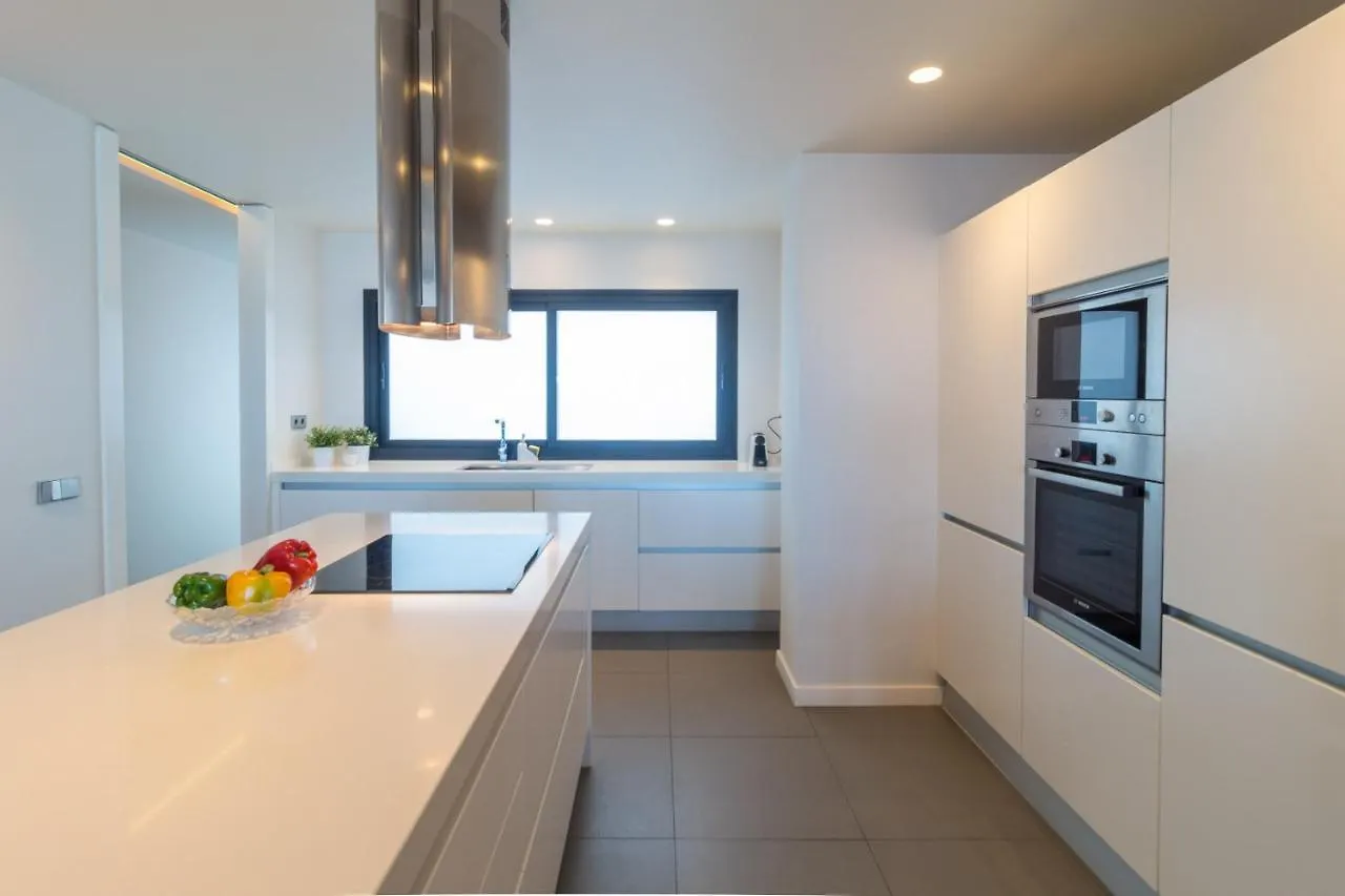 Extra Luxurious Apartment On The Beachfront Salinetas