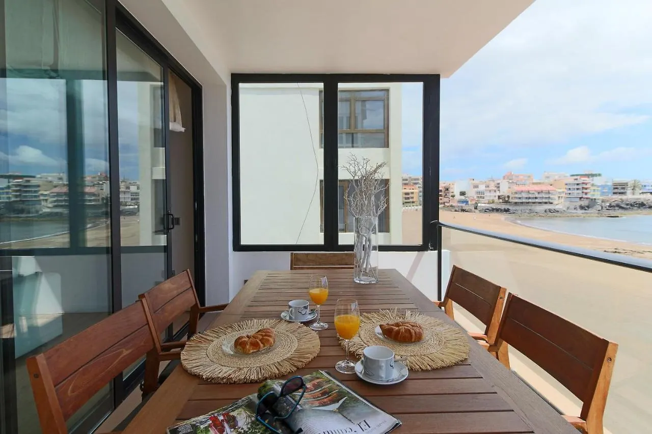 Extra Luxurious Apartment On The Beachfront Salinetas